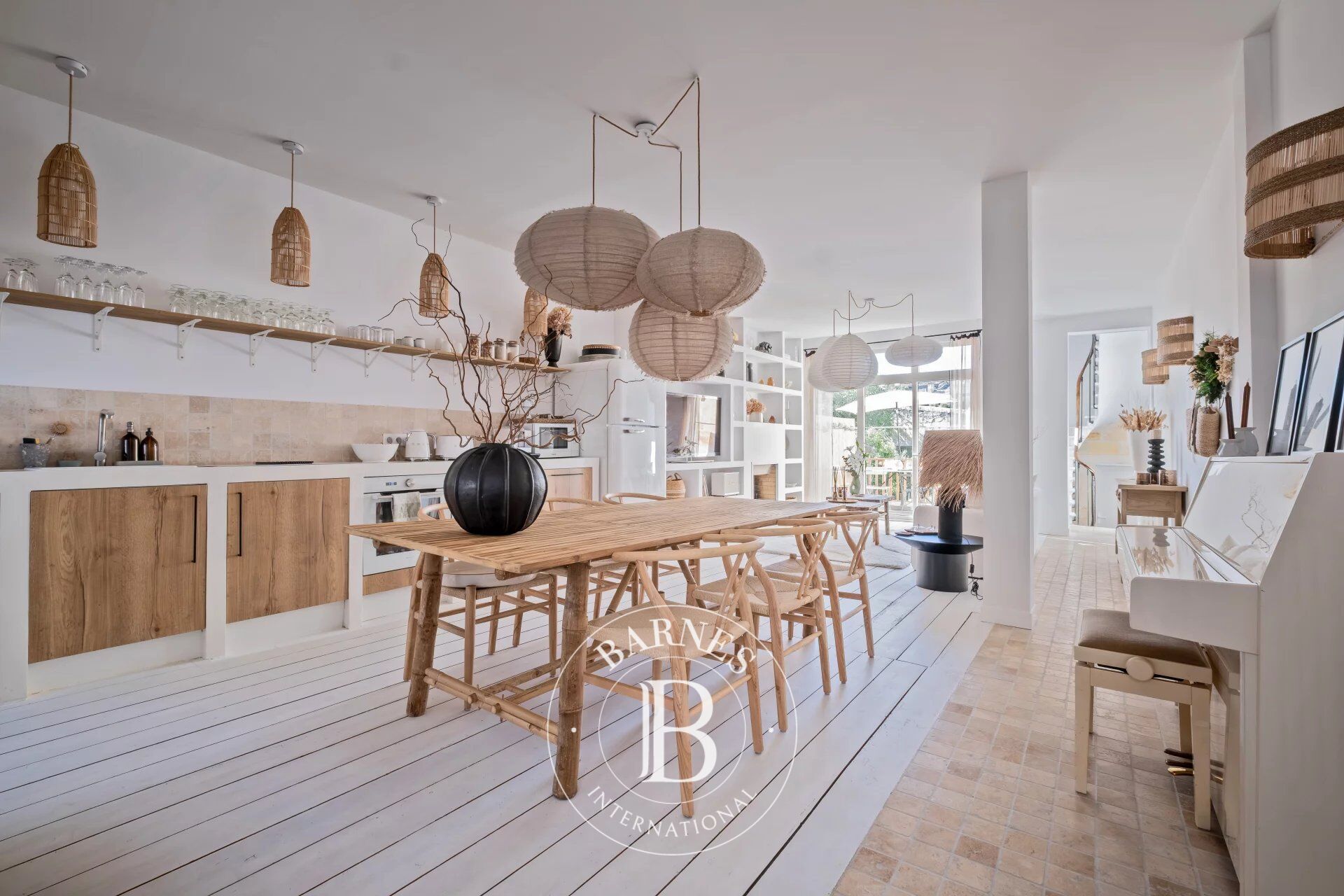 Bordeaux Saint-Seurin – 165 sqm Stone House – Garden – Pool - picture 1