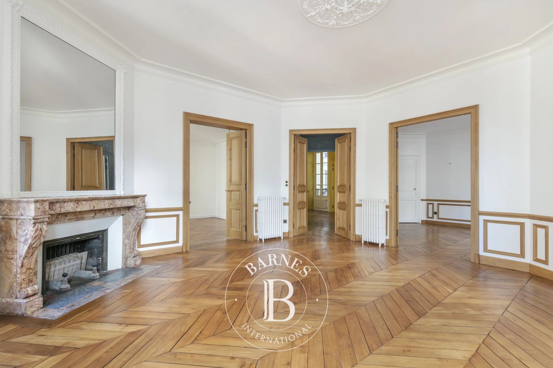 Piso Paris 7ème - picture 2