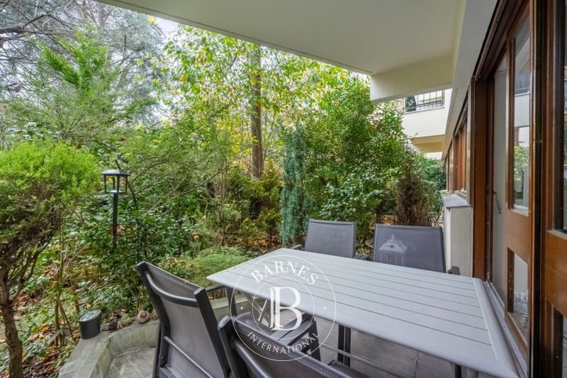For Sale Apartment | Le Chesnay - picture 2