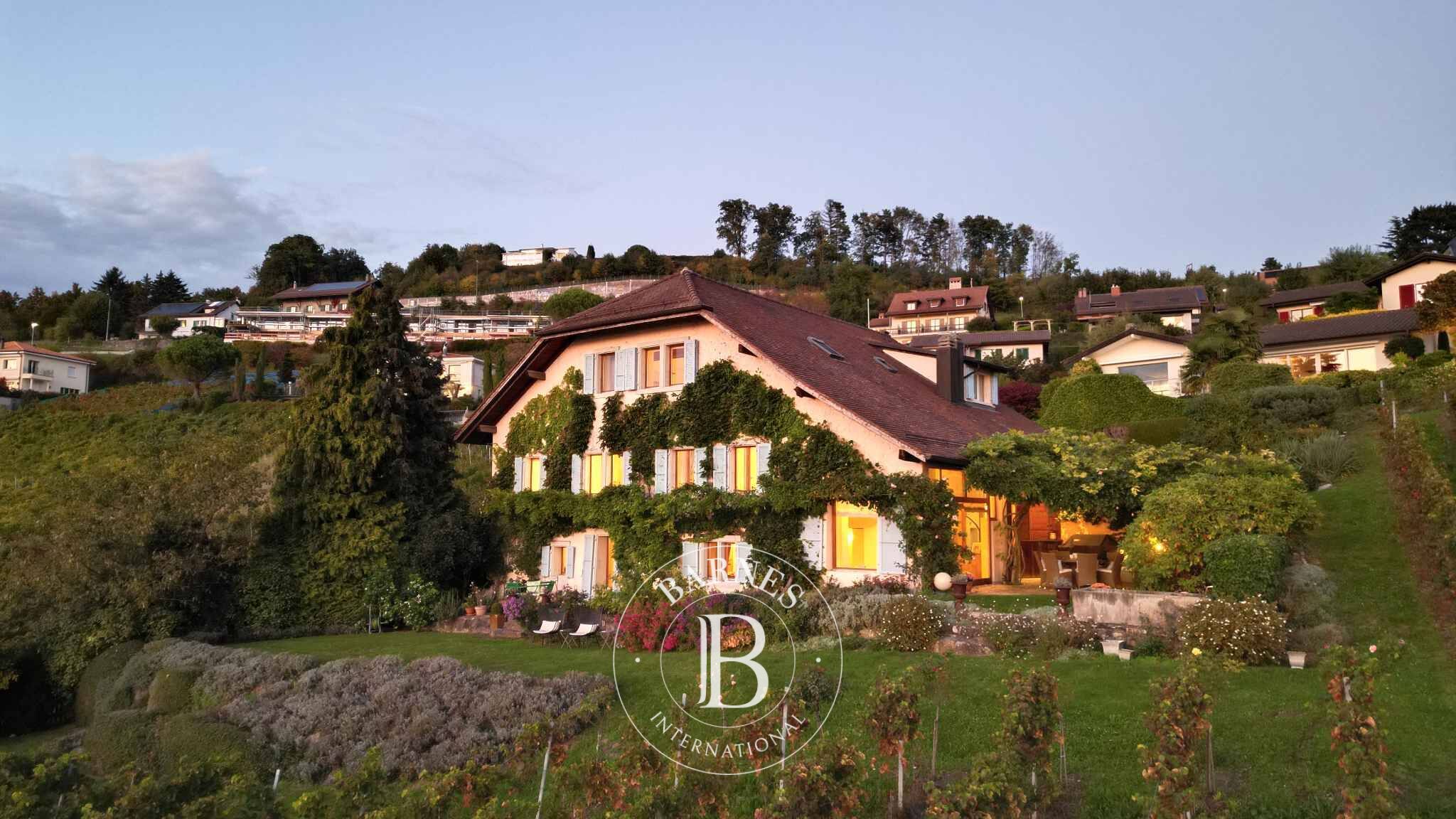 Demeure vigneronne d’exception de plus de 450 m2 avec vue imprenable - picture 2