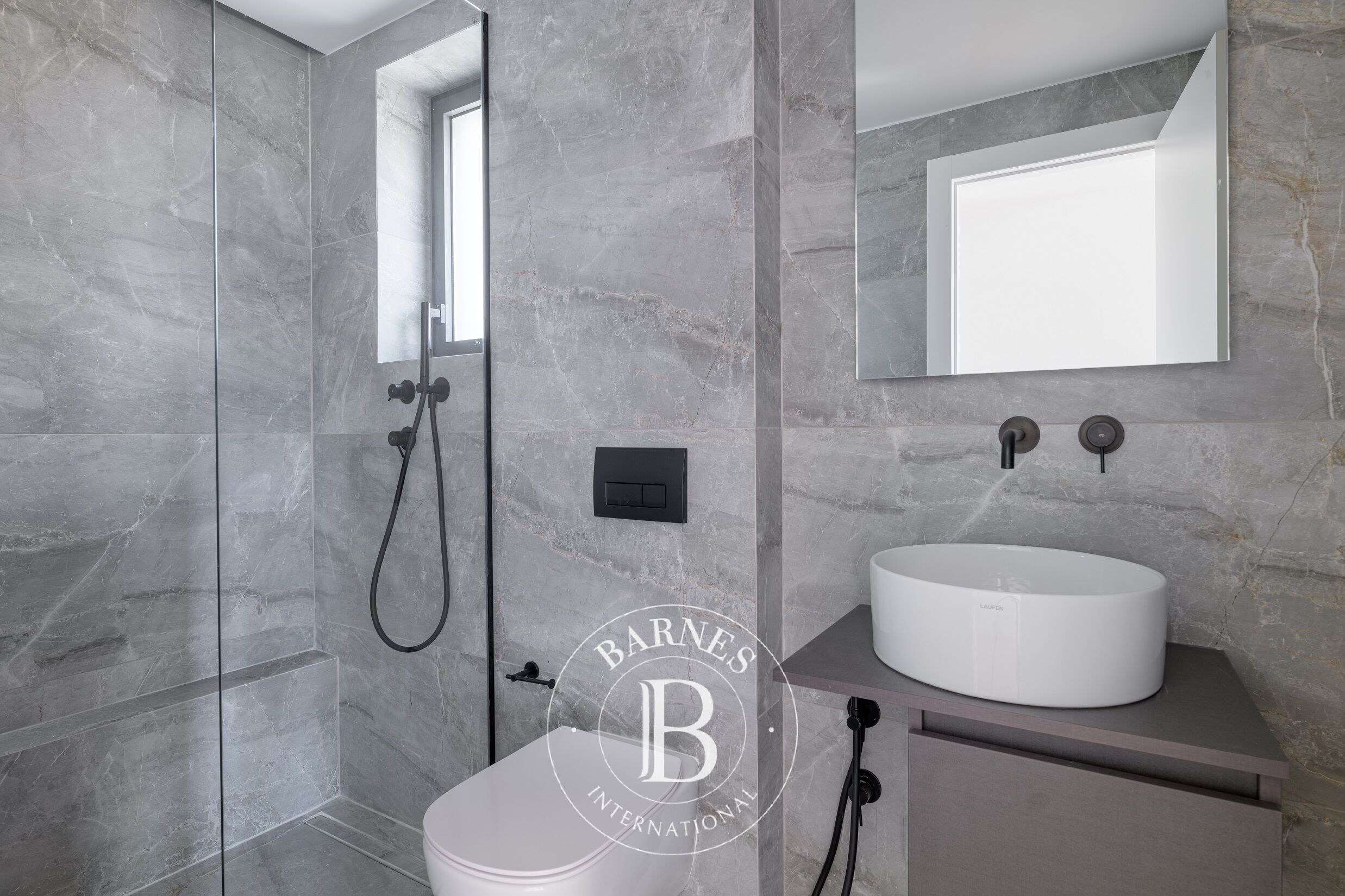 Daire Voula - picture 8