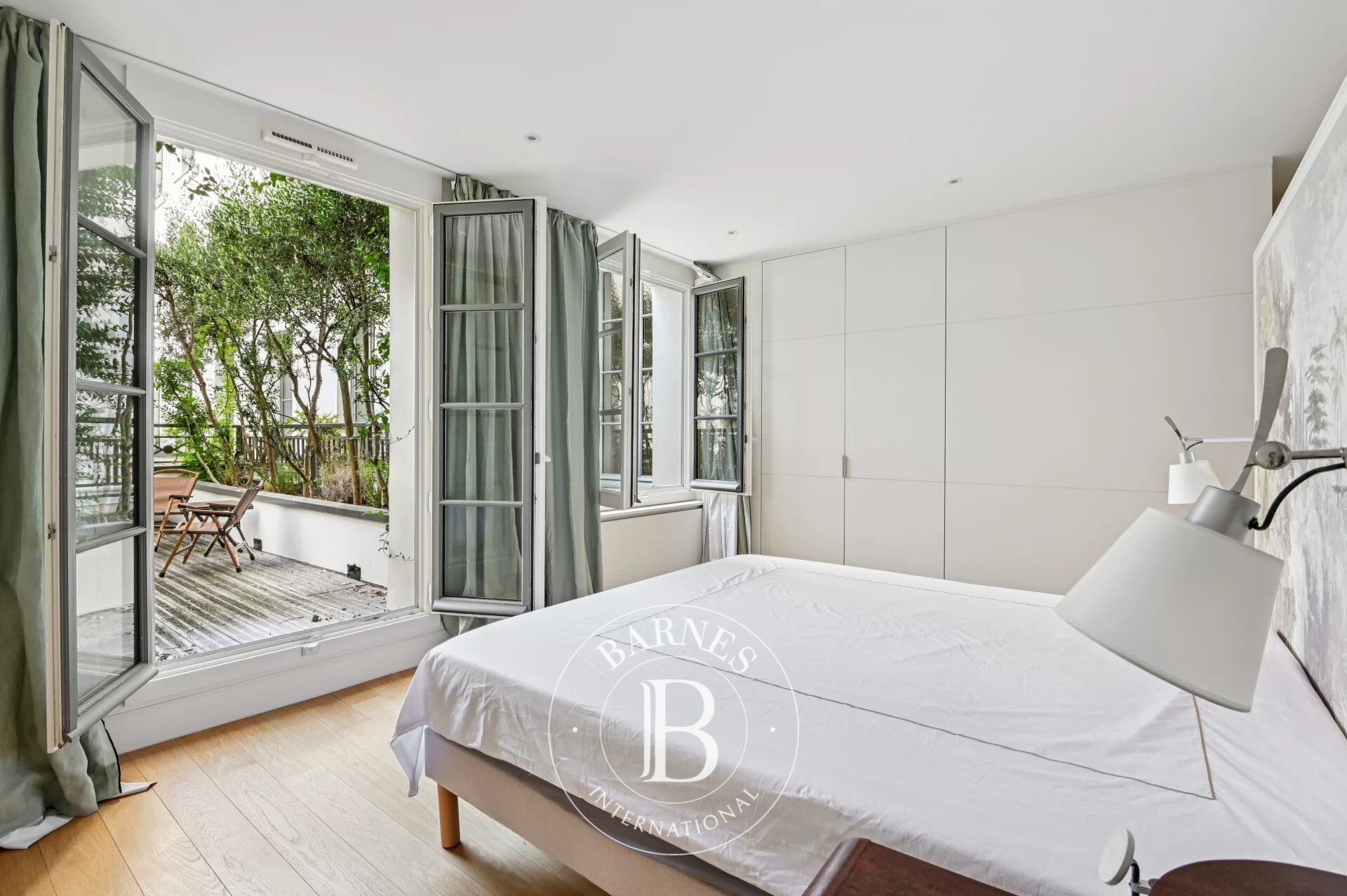 For Rent Apartment | Paris 7ème - picture 7