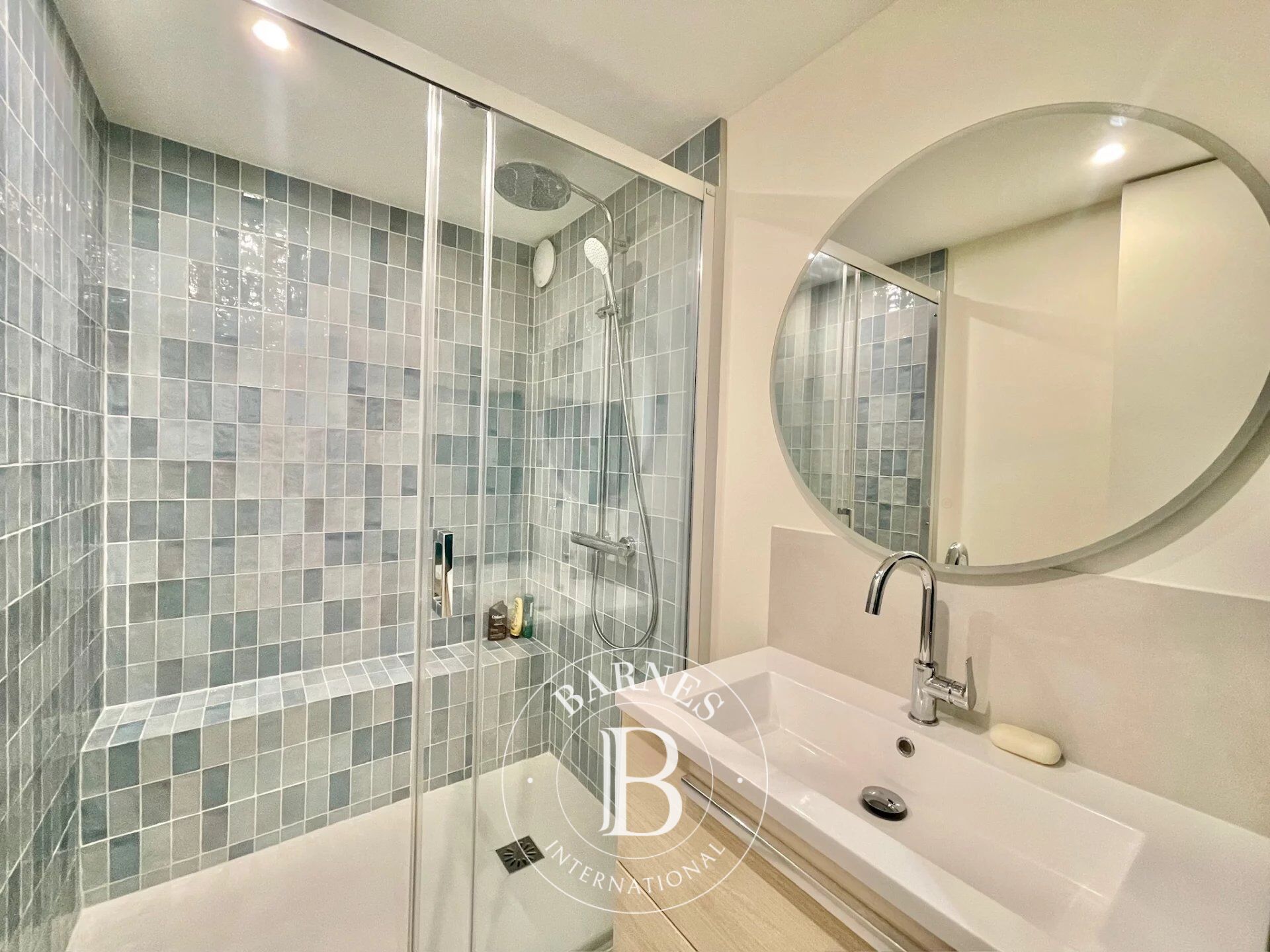 For Rent Apartment | Paris 7ème - picture 9