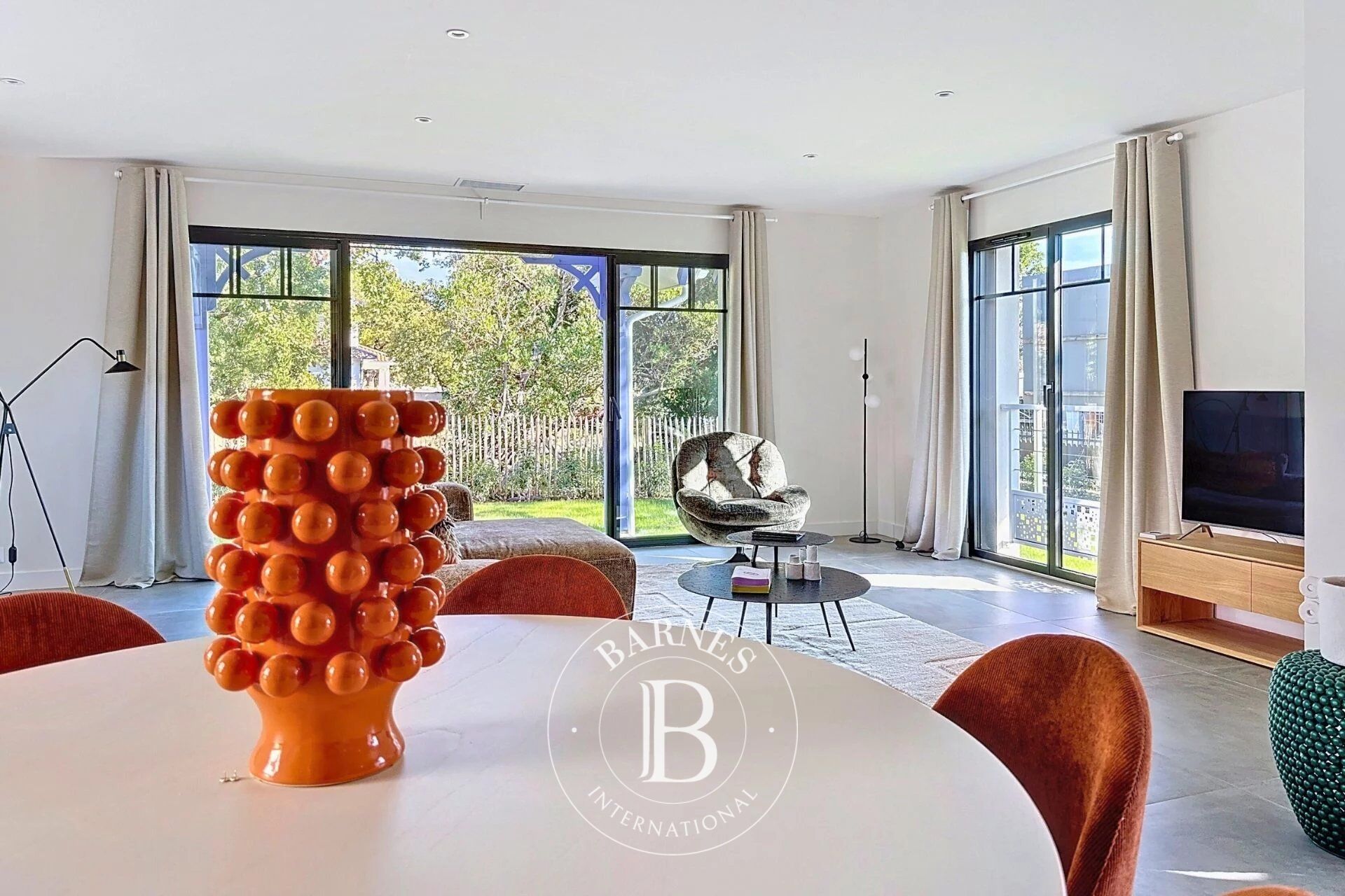 House Andernos-les-Bains - picture 1