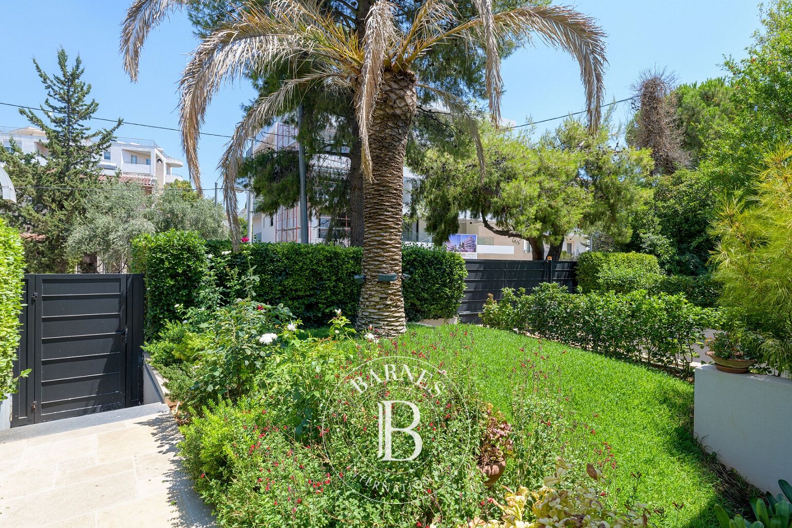 Ev Vrilissia - picture 25