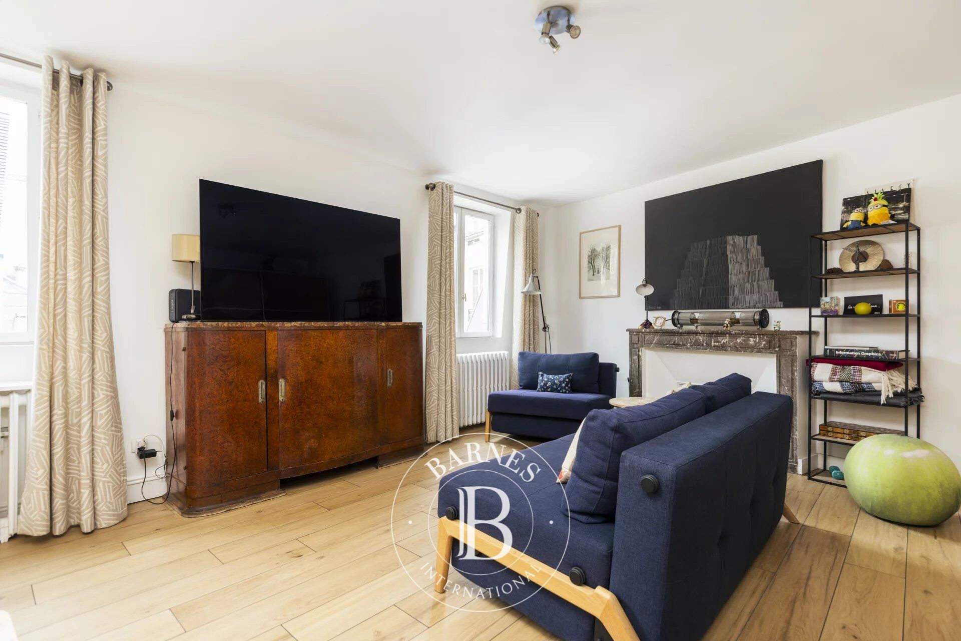 Paris 6 - Bonaparte / Jacob - Rare - Top floor of a remarkable private mansion in central Saint-Germain-des-Prés - picture 3