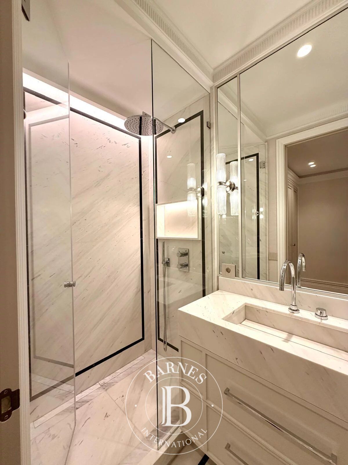 Daire Madrid - picture 12