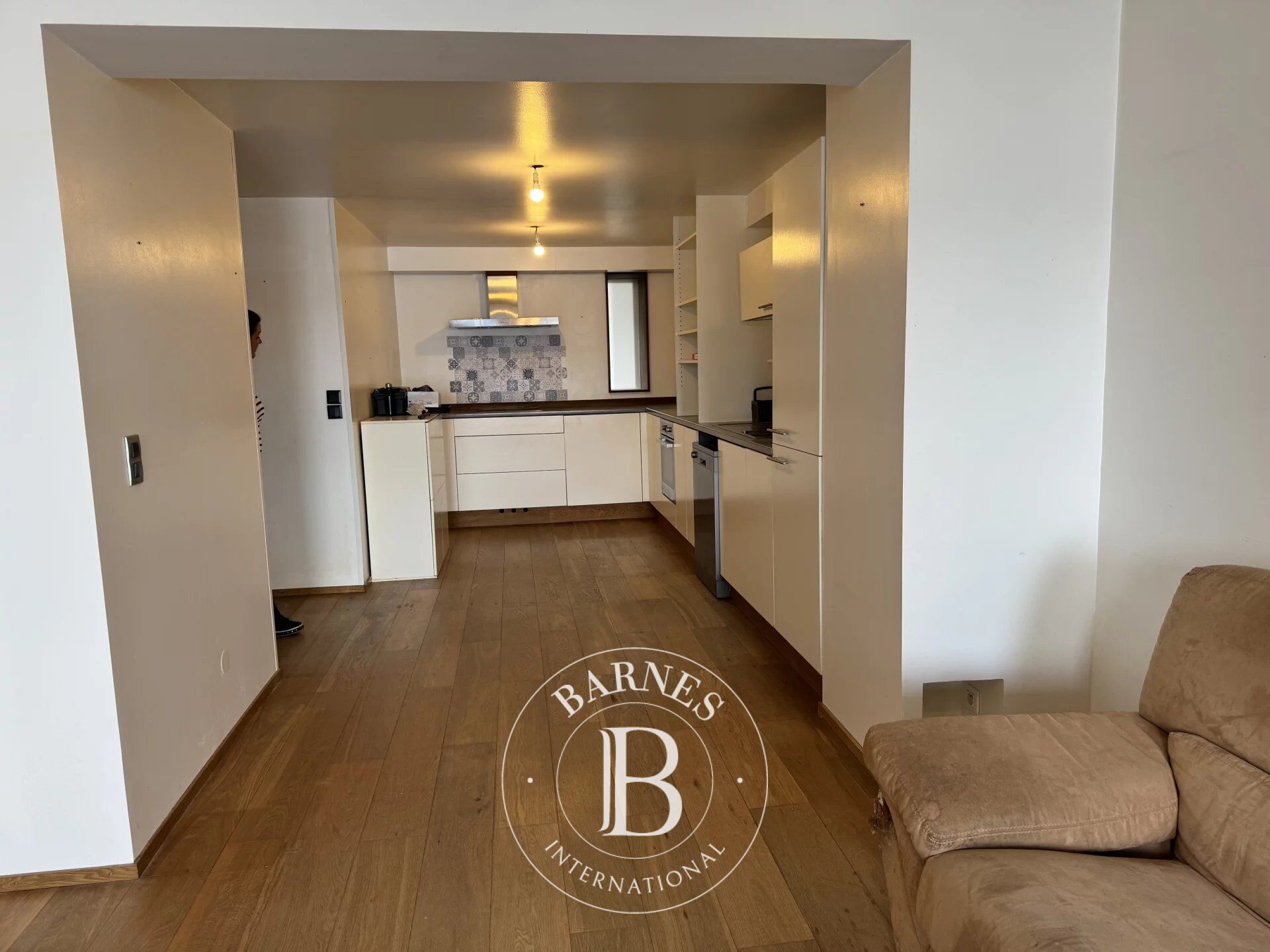 Daire Lugrin - picture 8