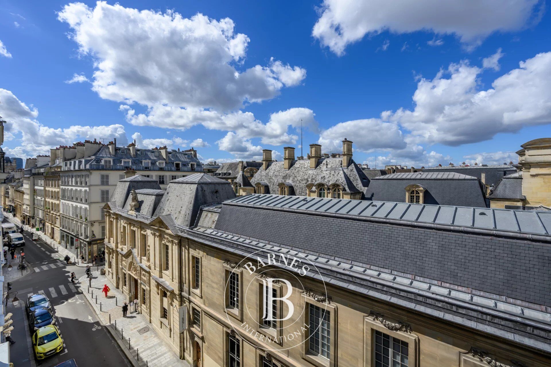 Piso Paris 3ème - picture 1