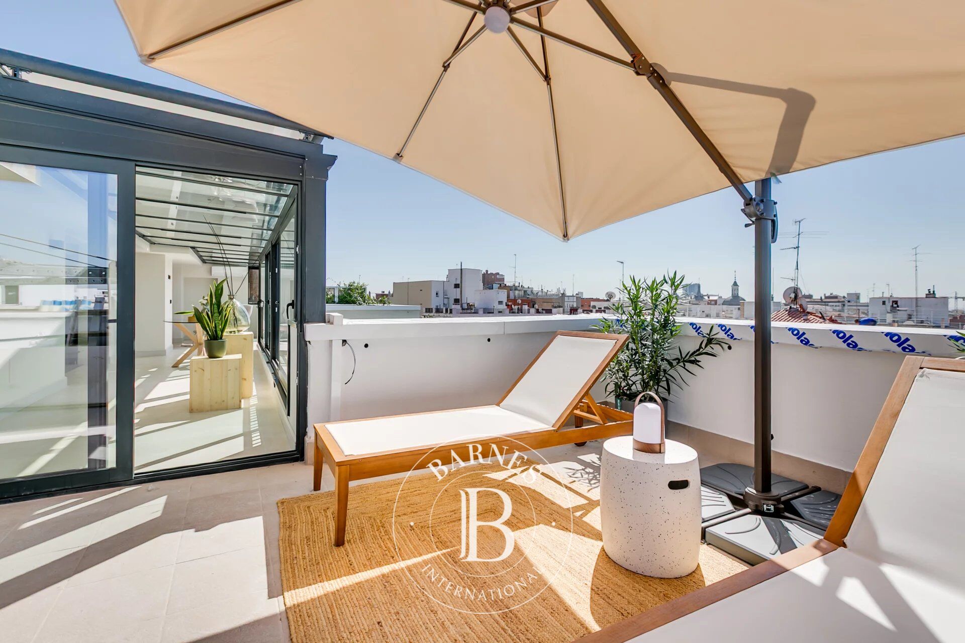 Madrid – Chamberí – Almagro – Penthouse contemporain avec deux terrasses privées - picture 3