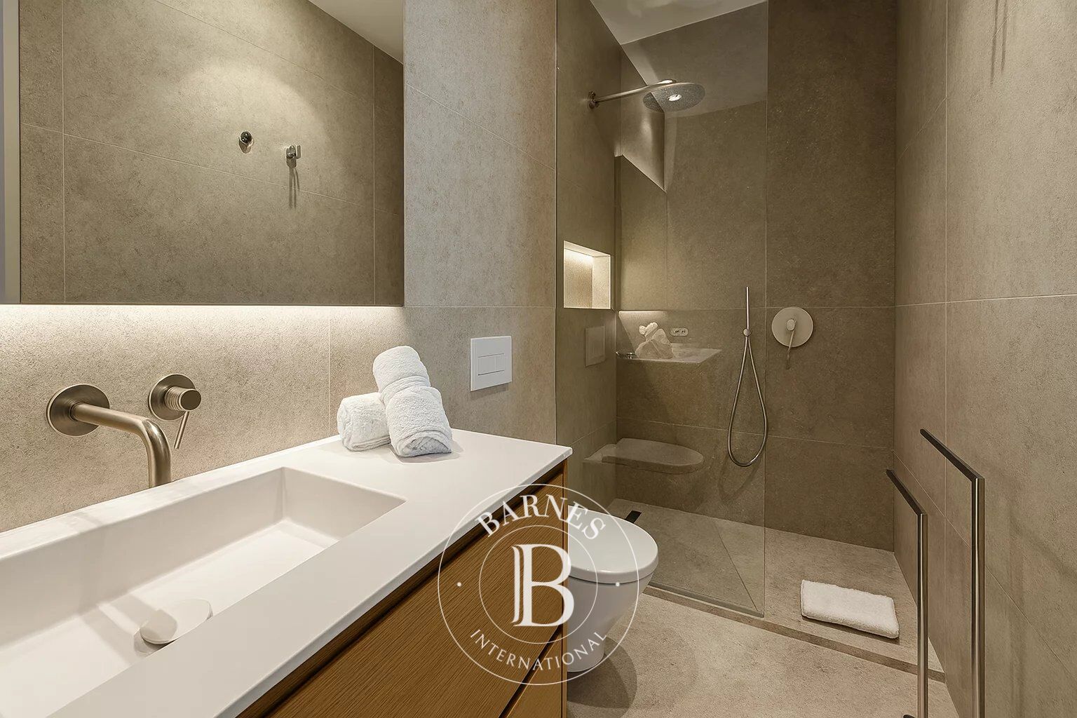 Daire Madrid - picture 11