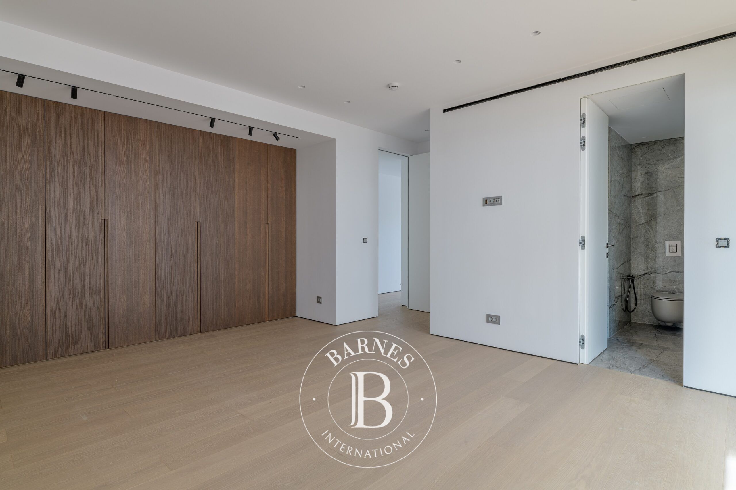 Daire Voula - picture 8