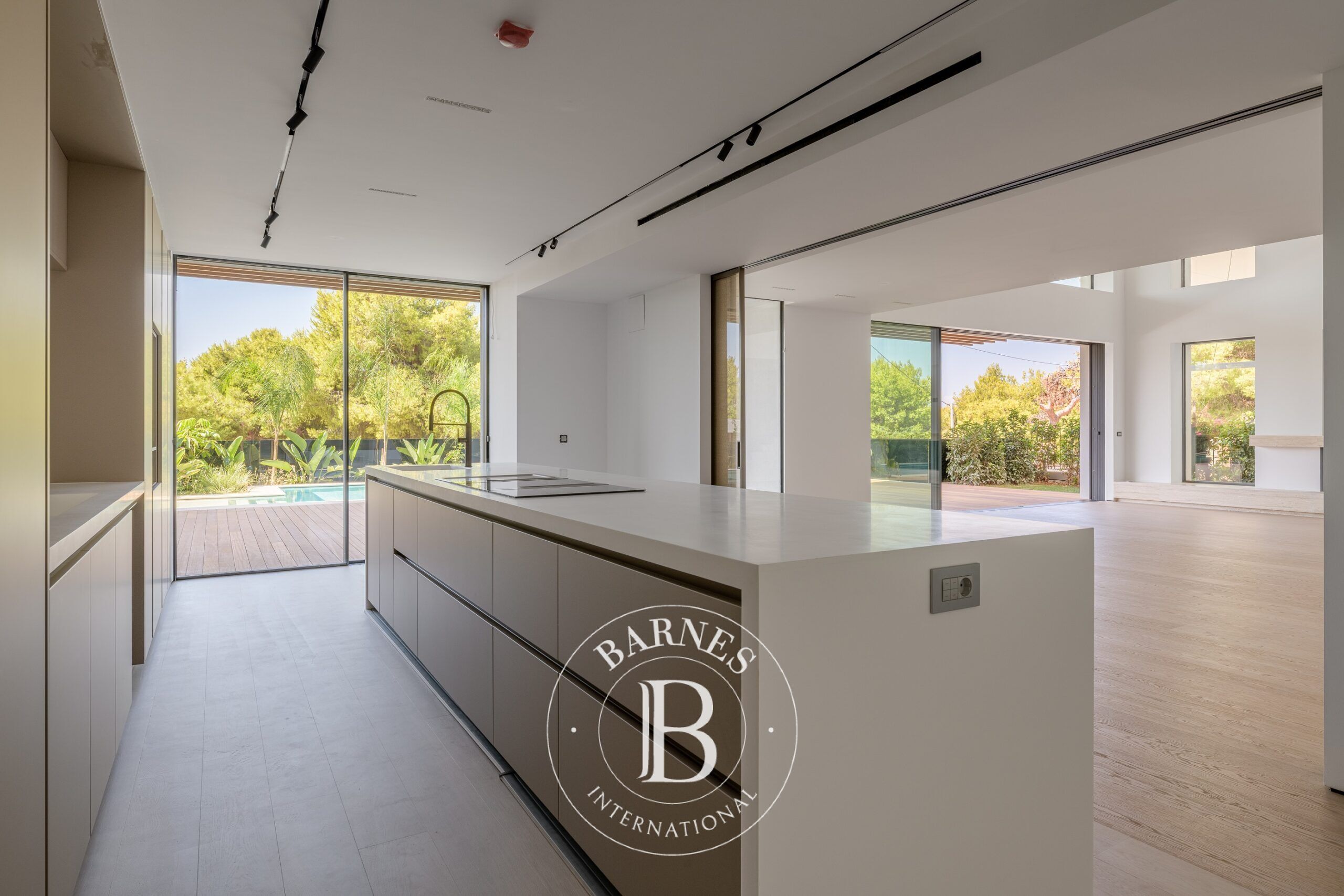 Daire Voula - picture 6