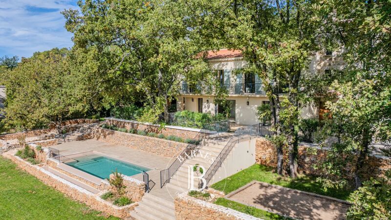 SAINT MAXIMIN LA SAINTE BAUME - ROUGIERS -  PROPRIETE RENOVEE 309M2 - 5 CHAMBRES - PISCINE - JARDIN 2 380 M²