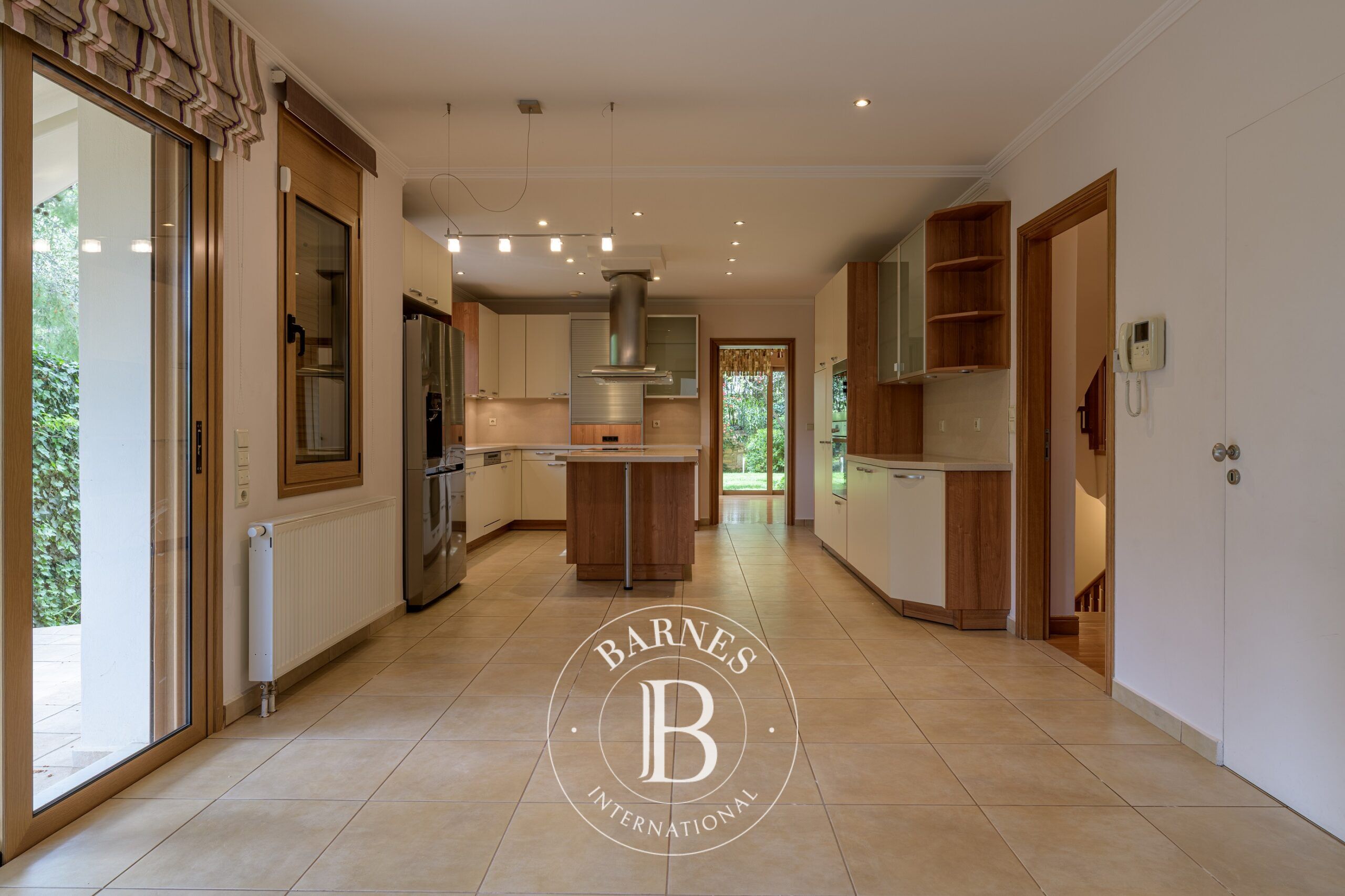 Ev Dionysos - picture 9