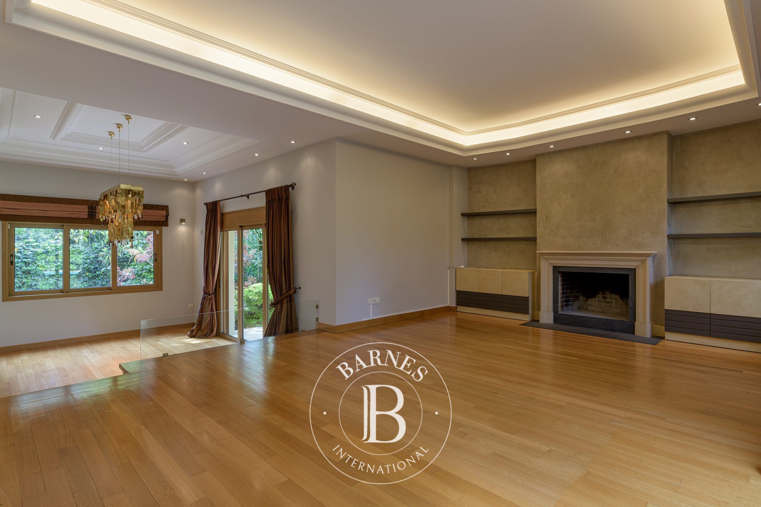 Ev Dionysos - picture 6