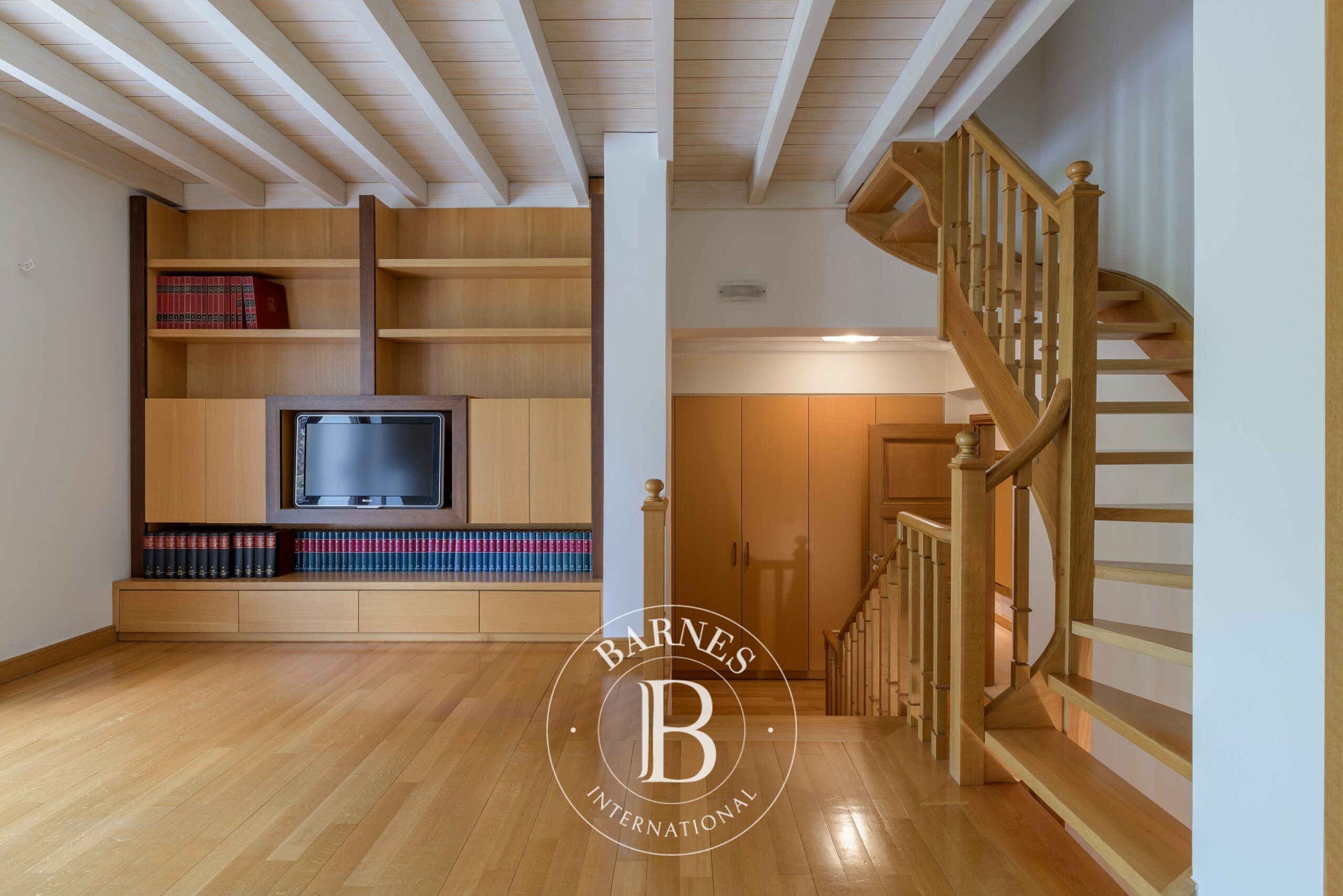 Ev Dionysos - picture 19