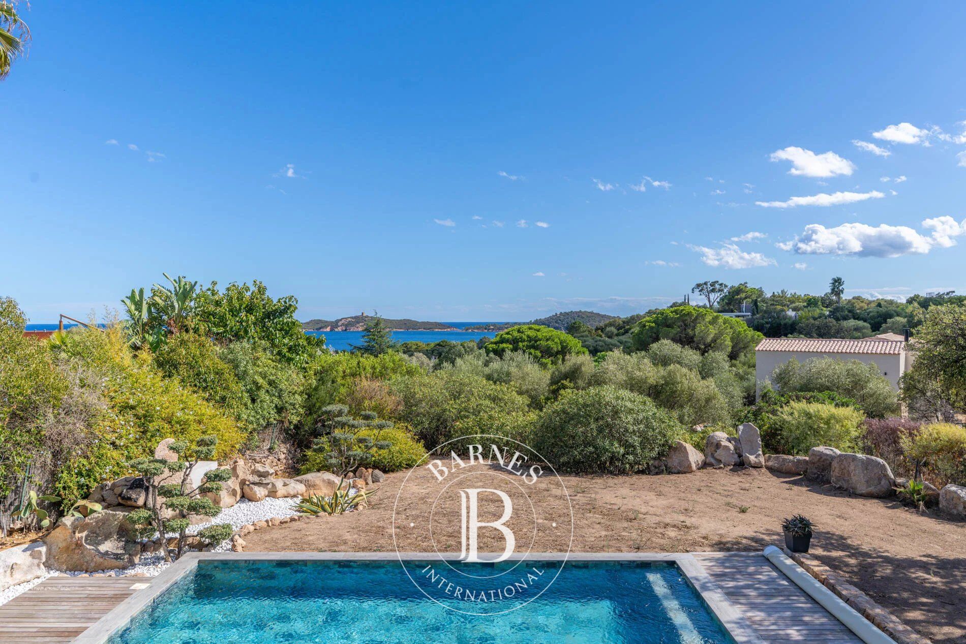 Exclusive Listing, Pinarello, Sea View Villa, 4 Bedrooms, Pool, Walking Distance to the Beach - picture 3