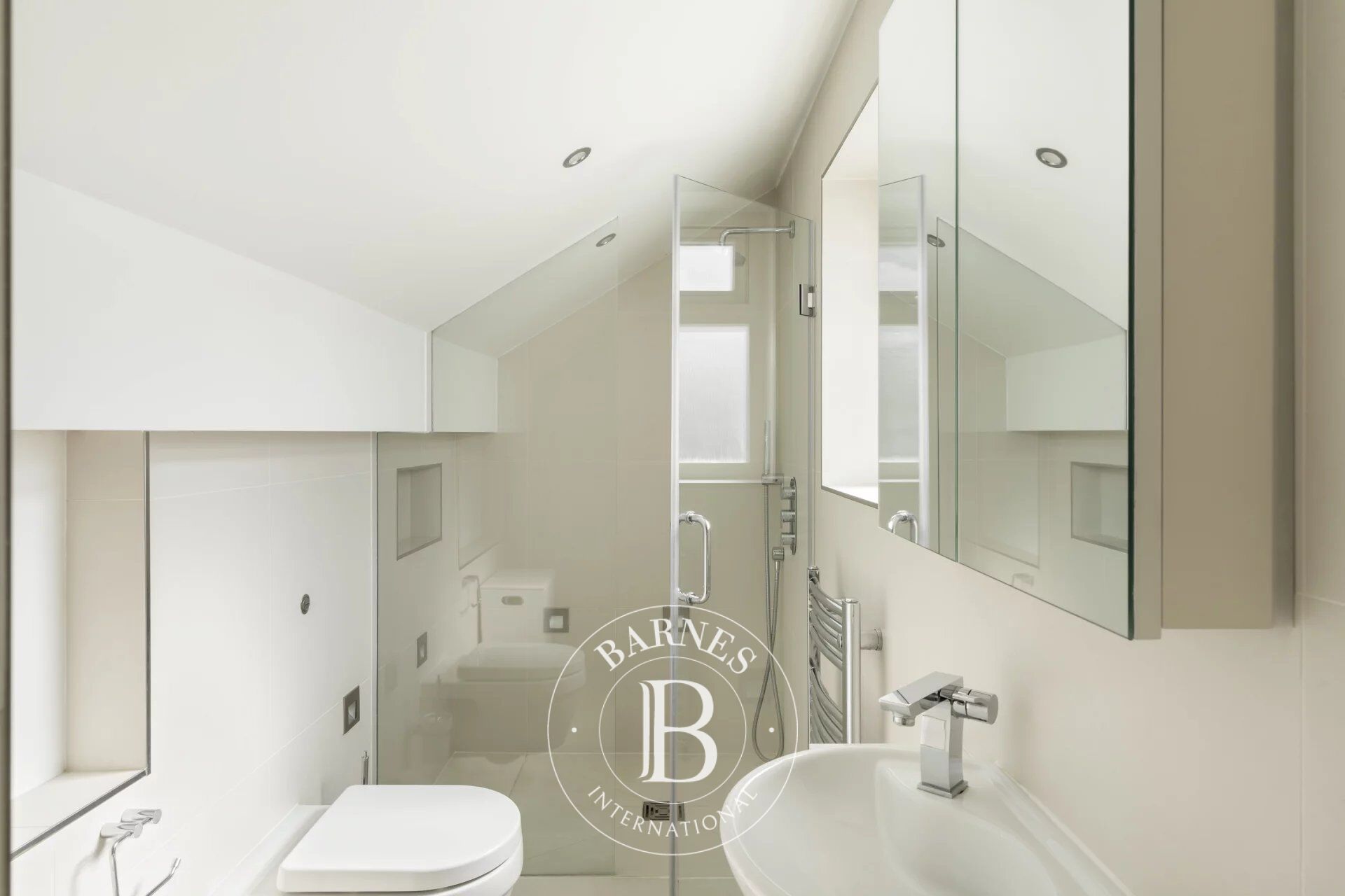 Ev London - picture 14