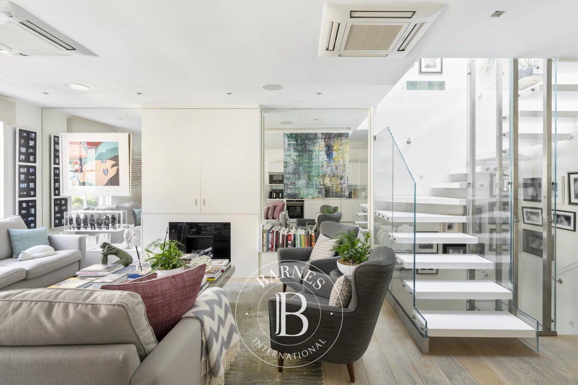 Ev London - picture 6