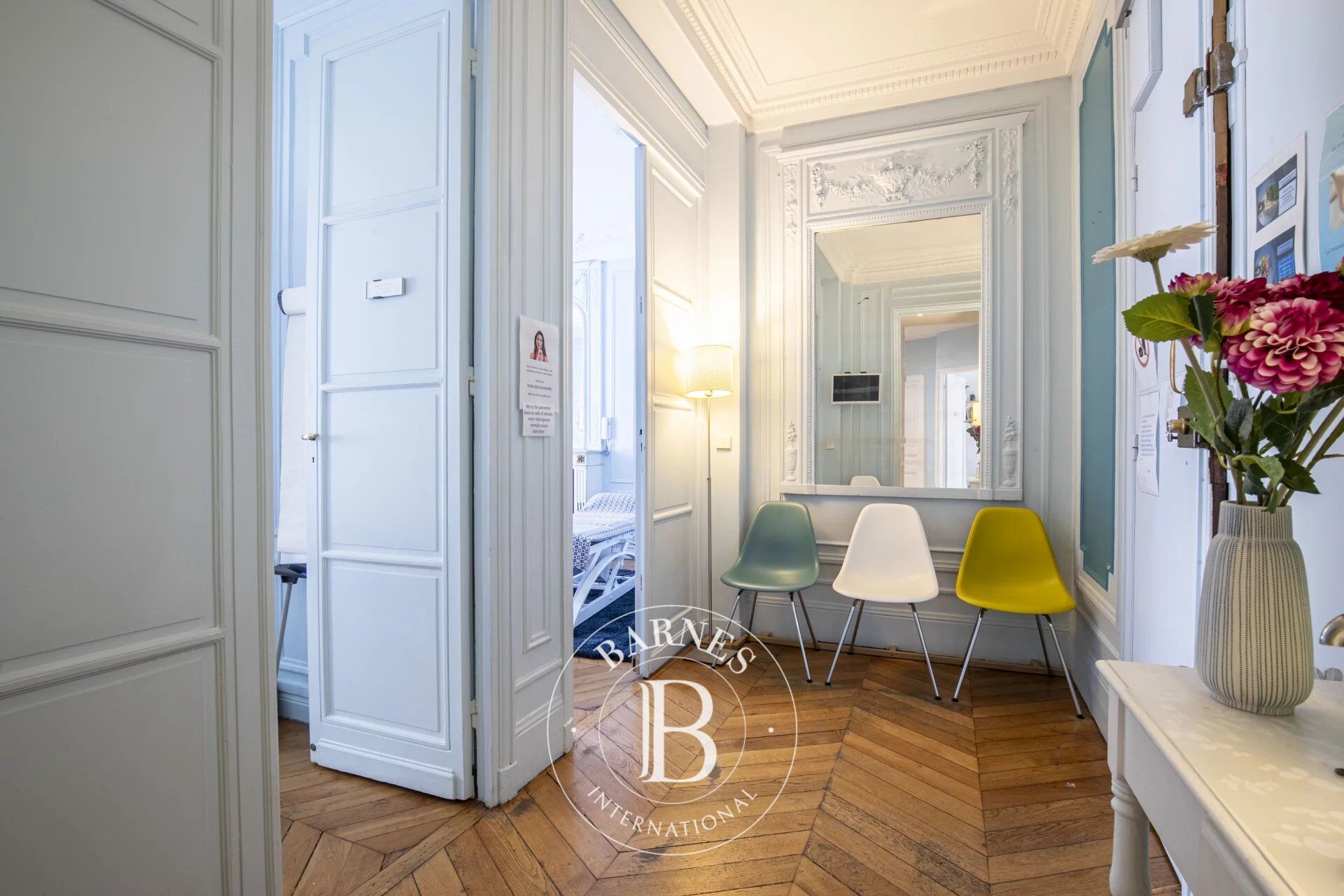 PARIS 15 – MOTTE PICQUET GRENELLE  – APPARTEMENT – 2 CHAMBRES – SUD OUEST - picture 3