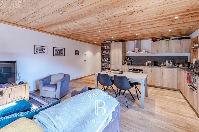 For Sale, Apartment Les Allues - picture 1