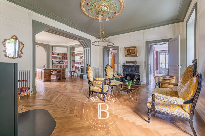 À vendre, Maison d'hôtes Maubec - picture 2