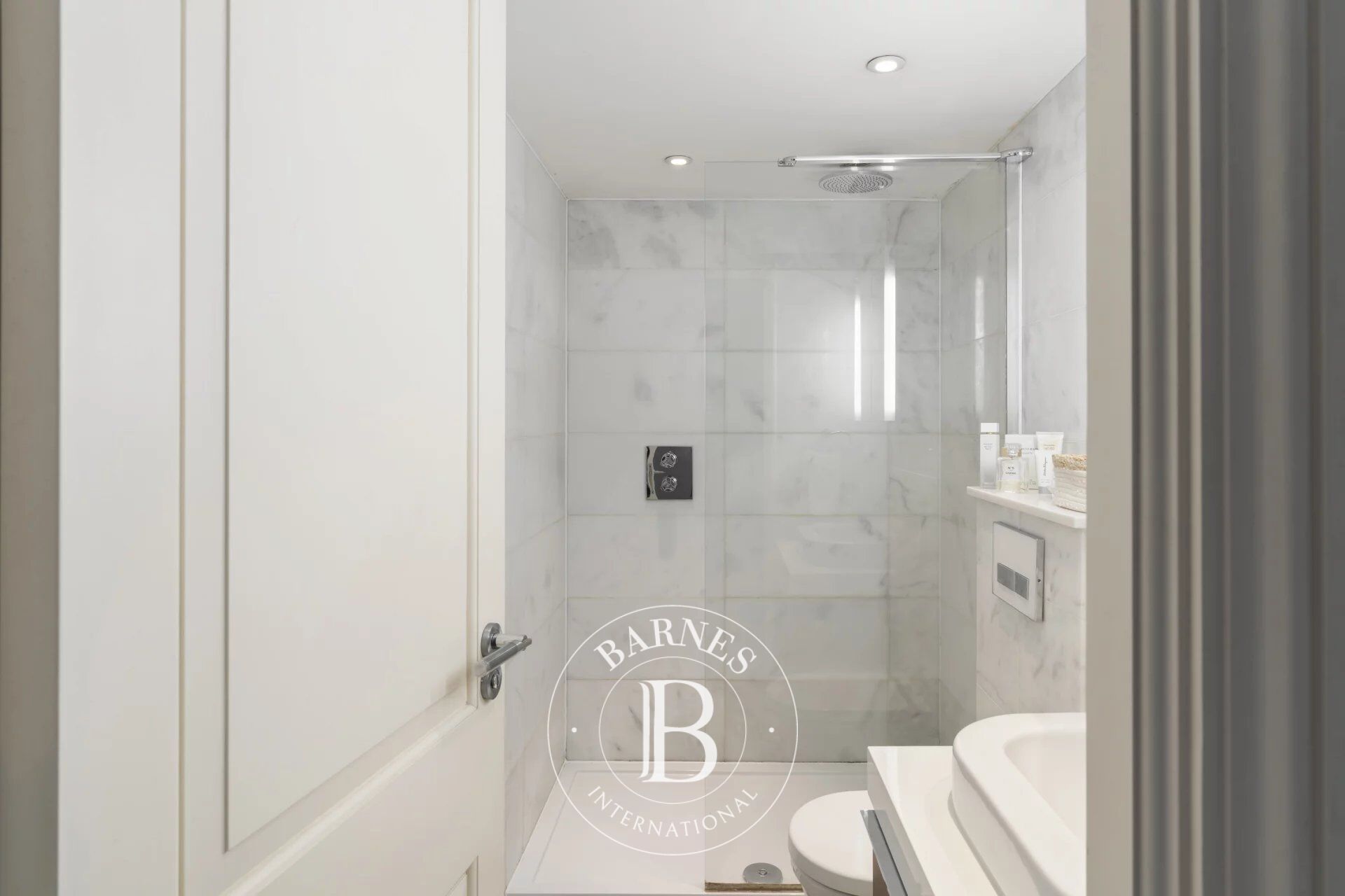 Daire London - picture 9