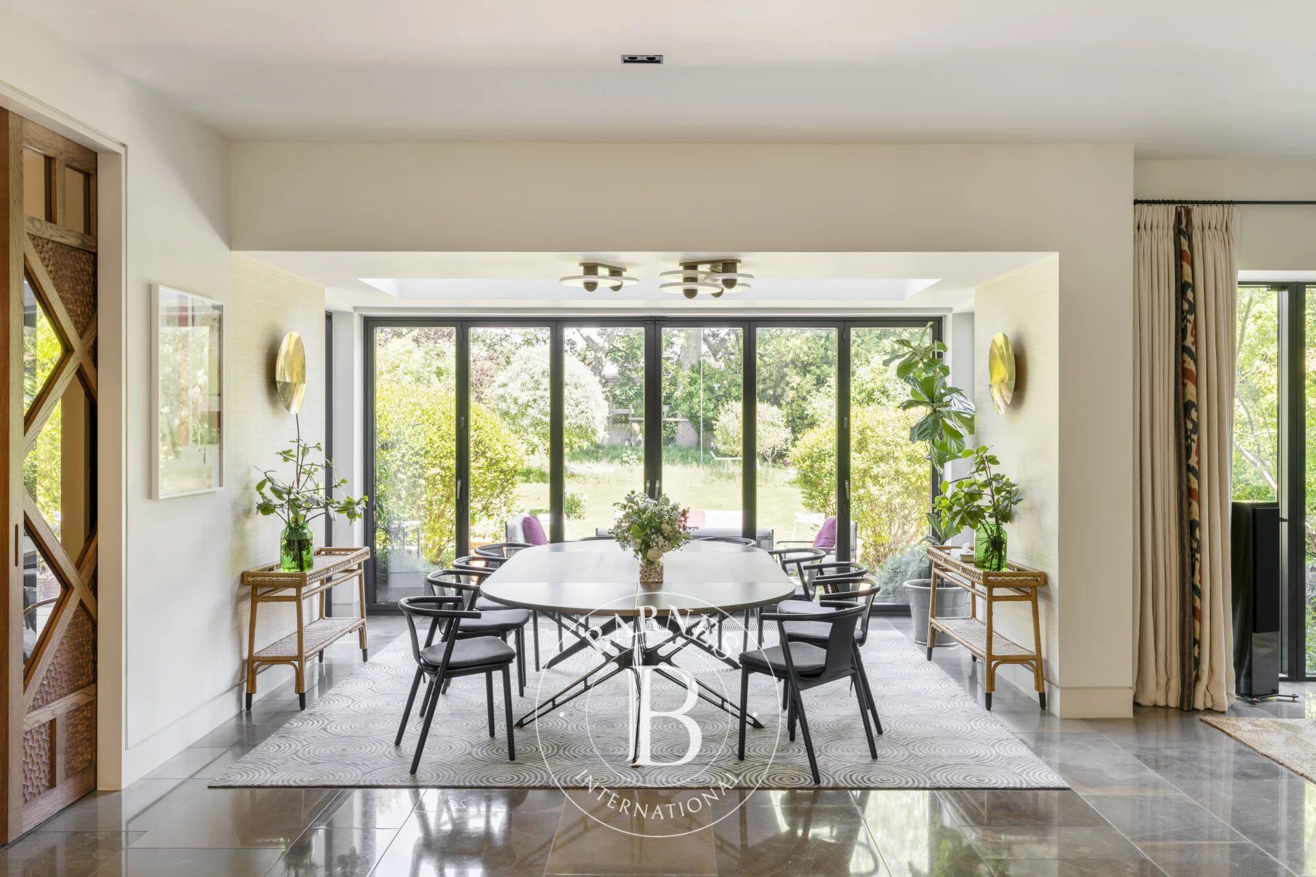 Ev London - picture 11