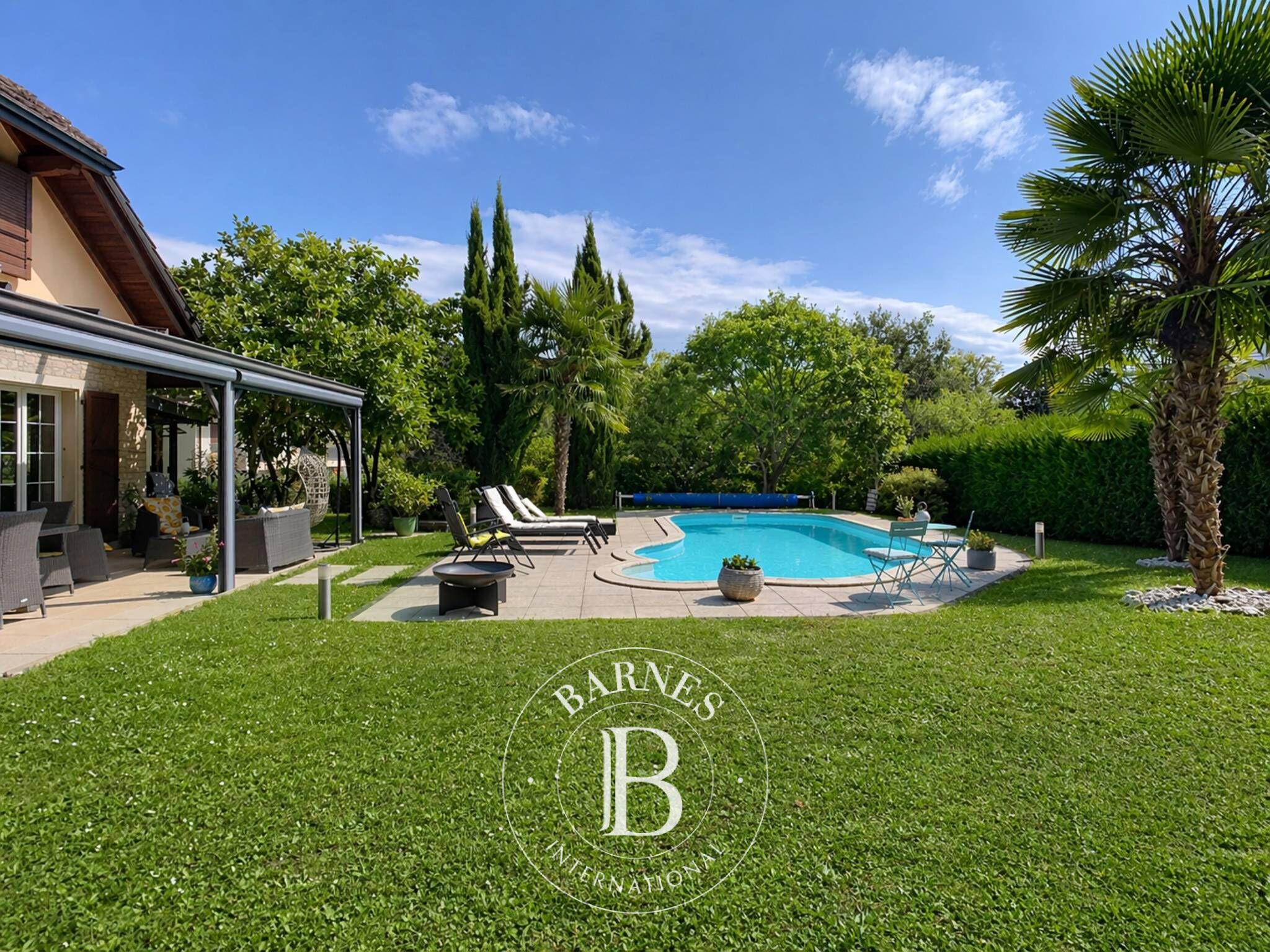 Villa Crissier - picture 1