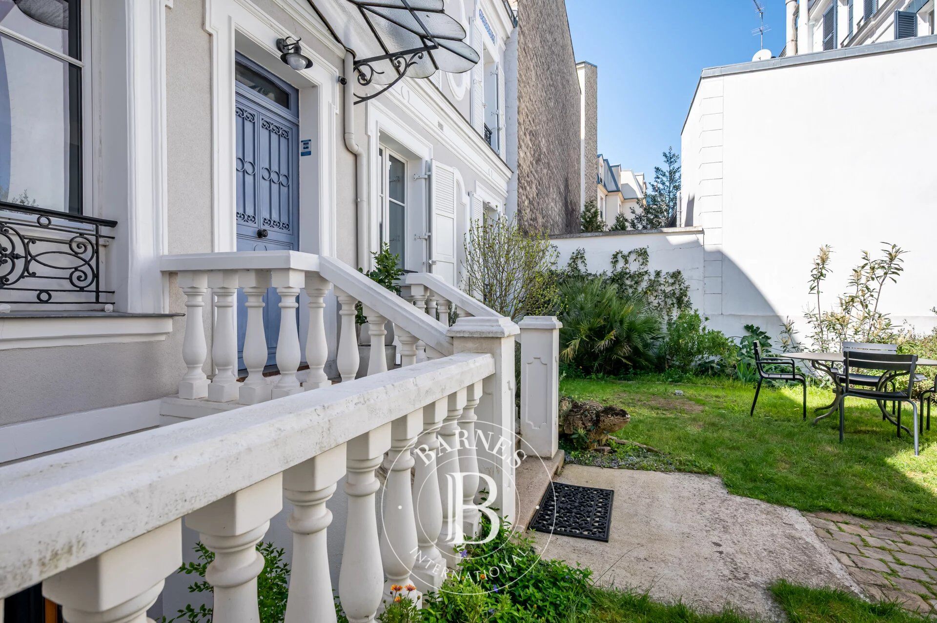 Casa Asnières-sur-Seine - picture 1