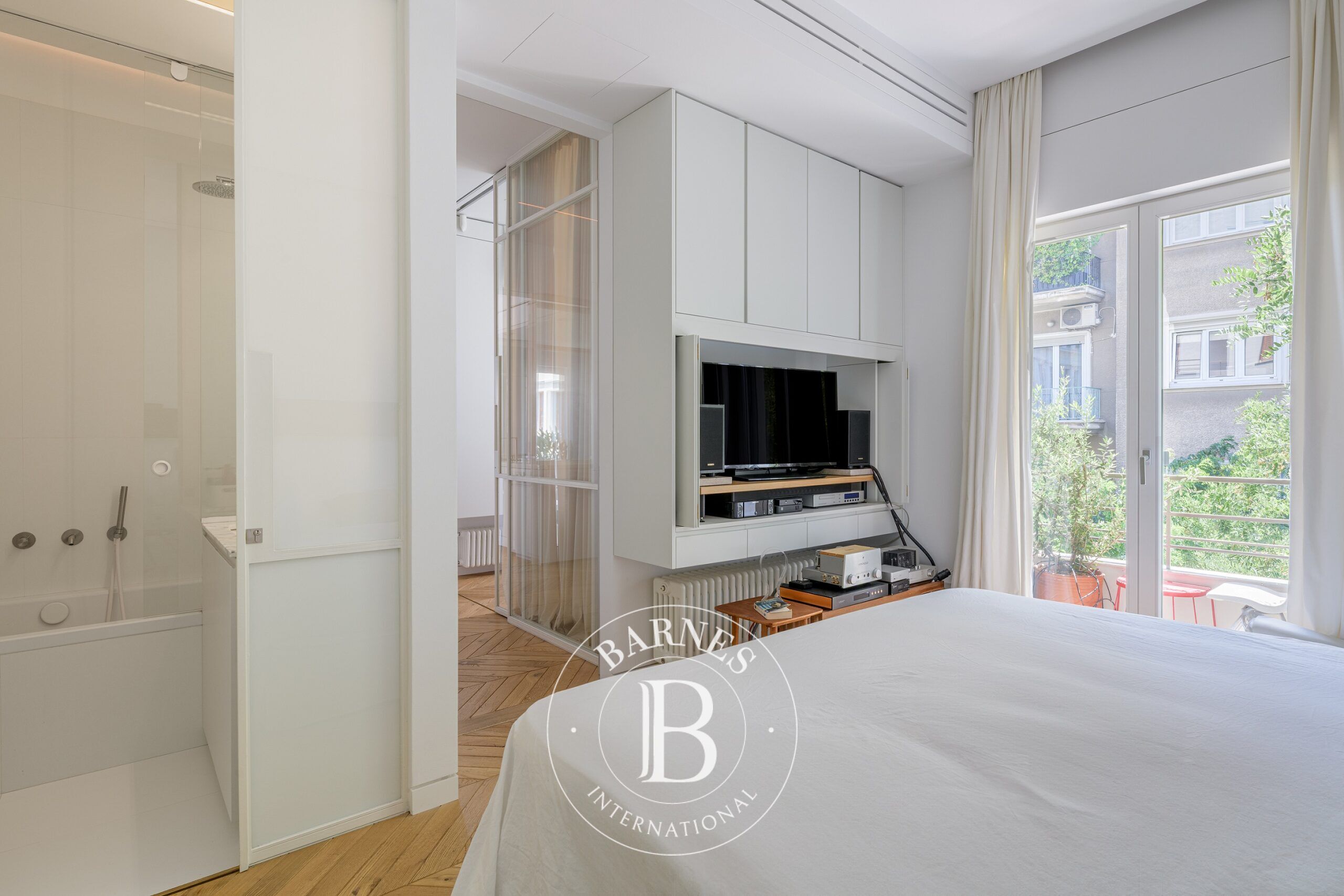 Daire Kolonaki - picture 11