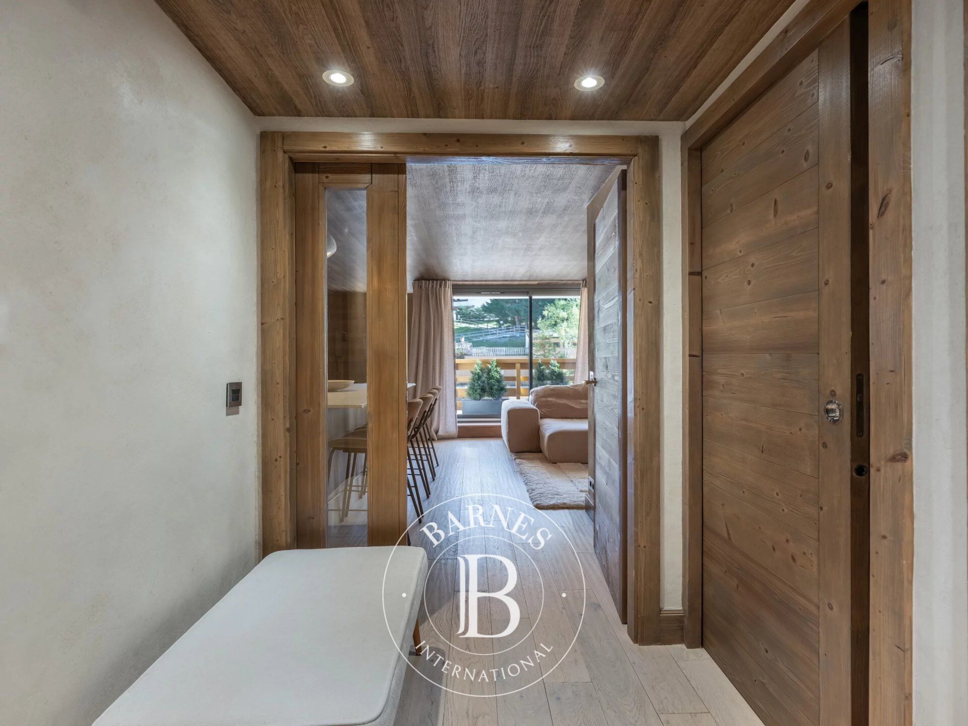 MEGEVE - LUXURY APARTMENT AT THE FOOT OF THE SLOPES - picture 3