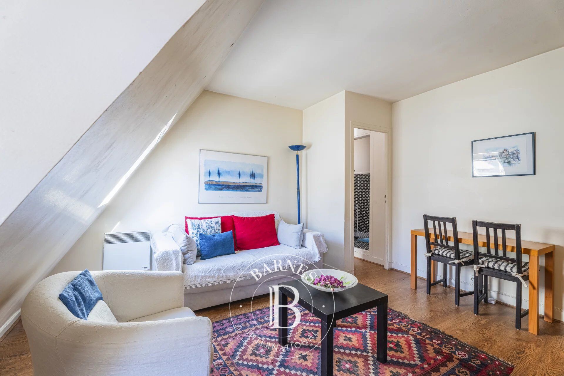 PARÍS 8 – AV. MARCEAU – Bonito Apartamento de Dos Piezas - picture 2