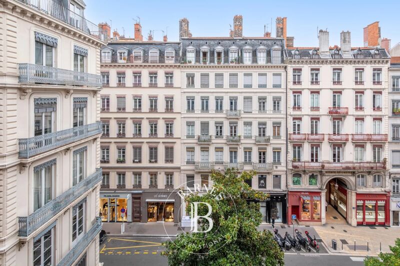 Lyon 2 - Jacobins - Studio on the 6th floor - 32 m²