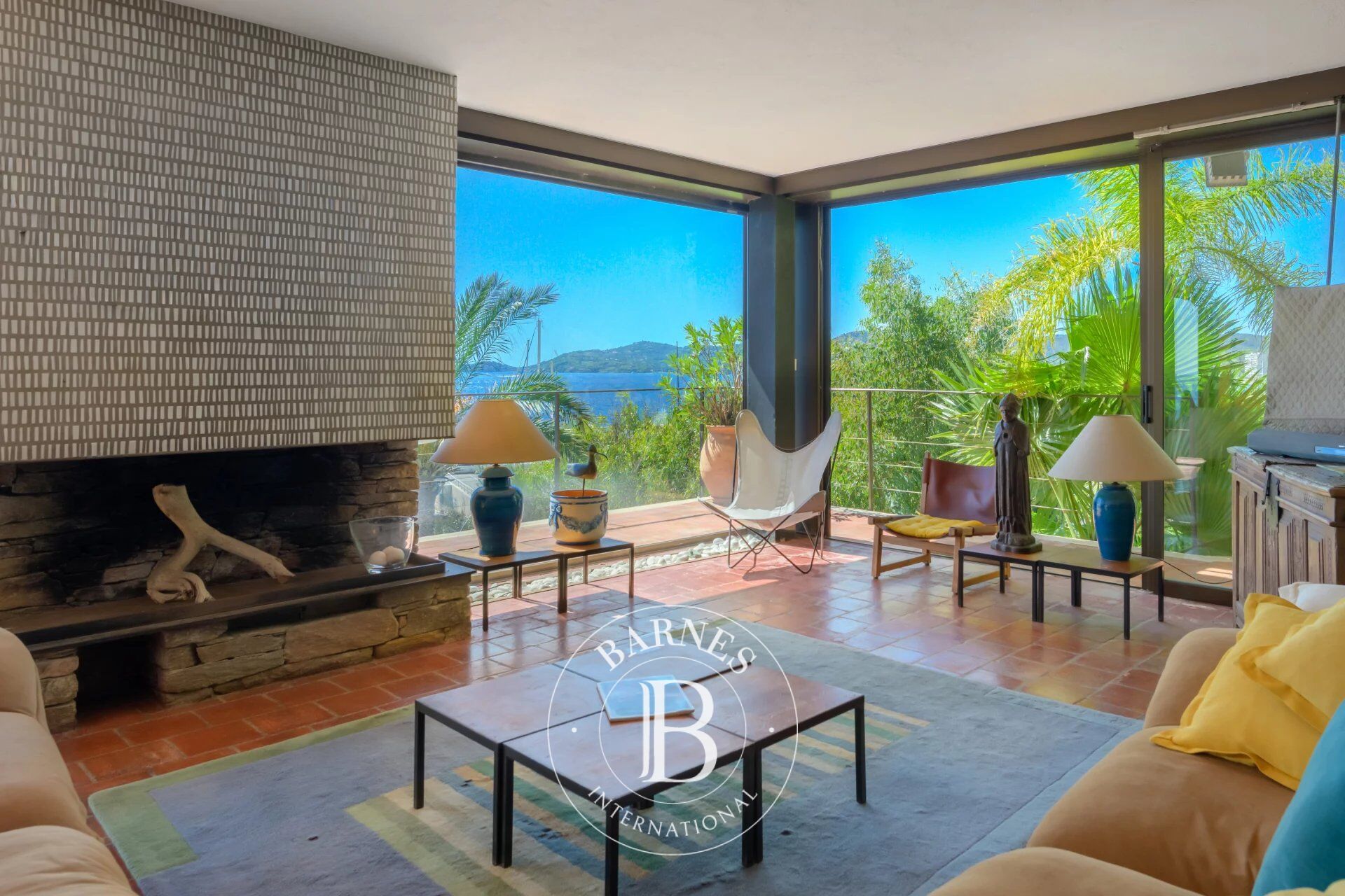 Exclusivité - Villa d'architecte - Pied dans l'eau - 4 Chambres - Piscine -  Carport - picture 2