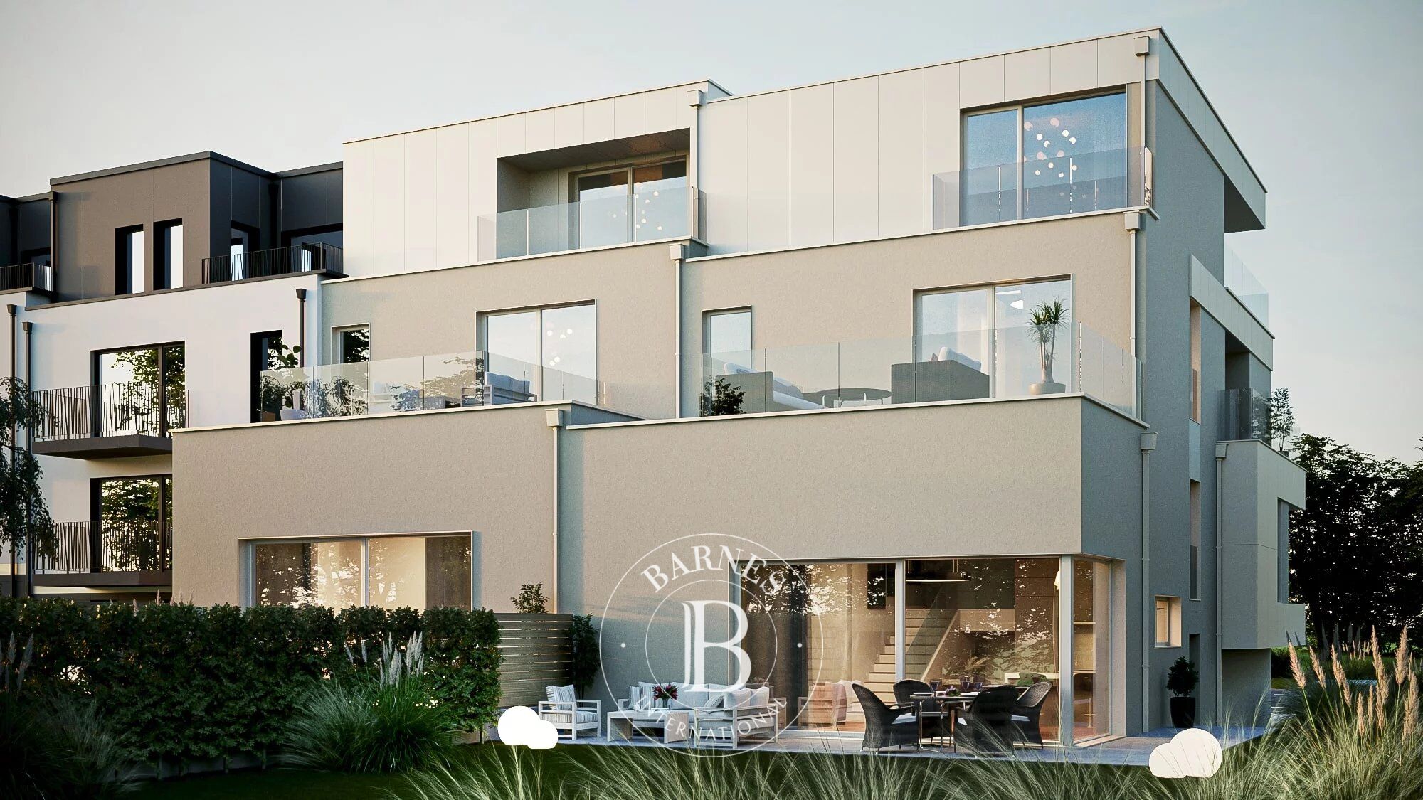 Estudio Luxembourg - picture 1