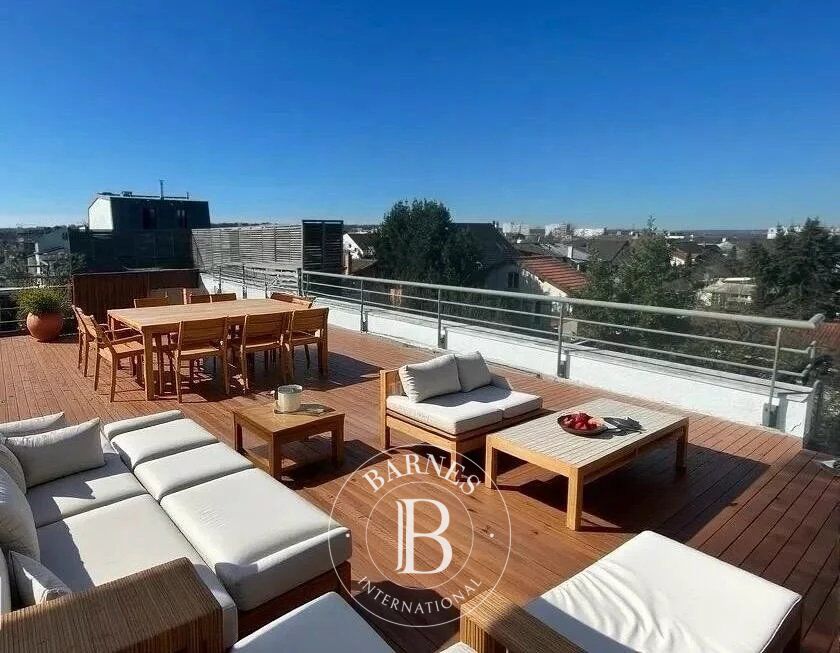 Casa Suresnes - picture 2