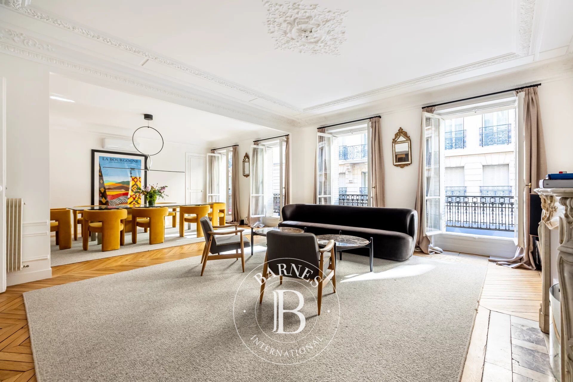 Piso Paris 8ème - picture 1