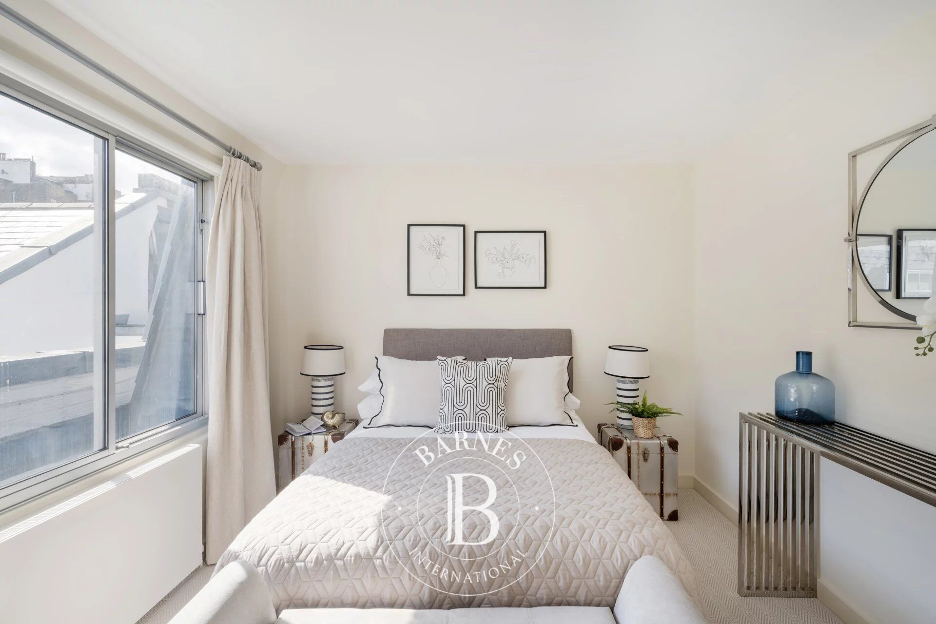 Ev London - picture 10