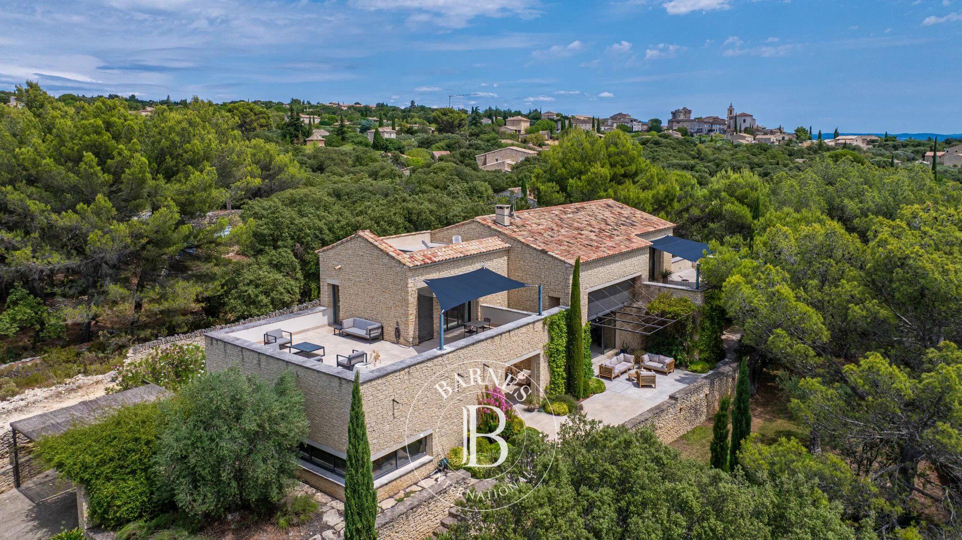 Villa Gordes - picture 1