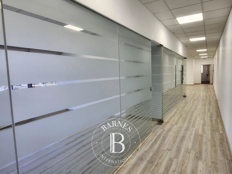 For Rent, Office Ebène - picture 3