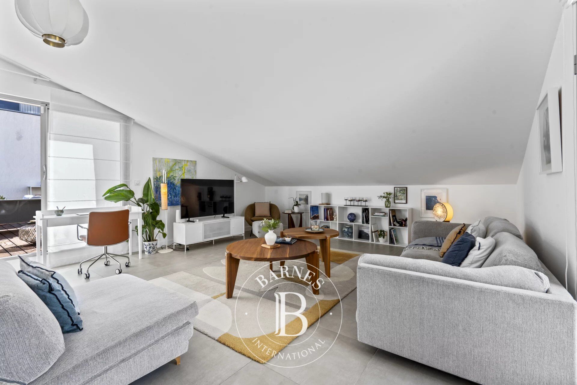 SAINTE MAXIME - DOWNTOWN - APARTMENT - SWIMMING POOL - picture 2