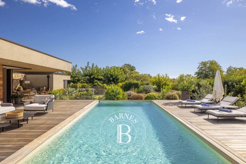 Venta, Villa Sainte-Lucie-de-Porto-Vecchio - picture 1