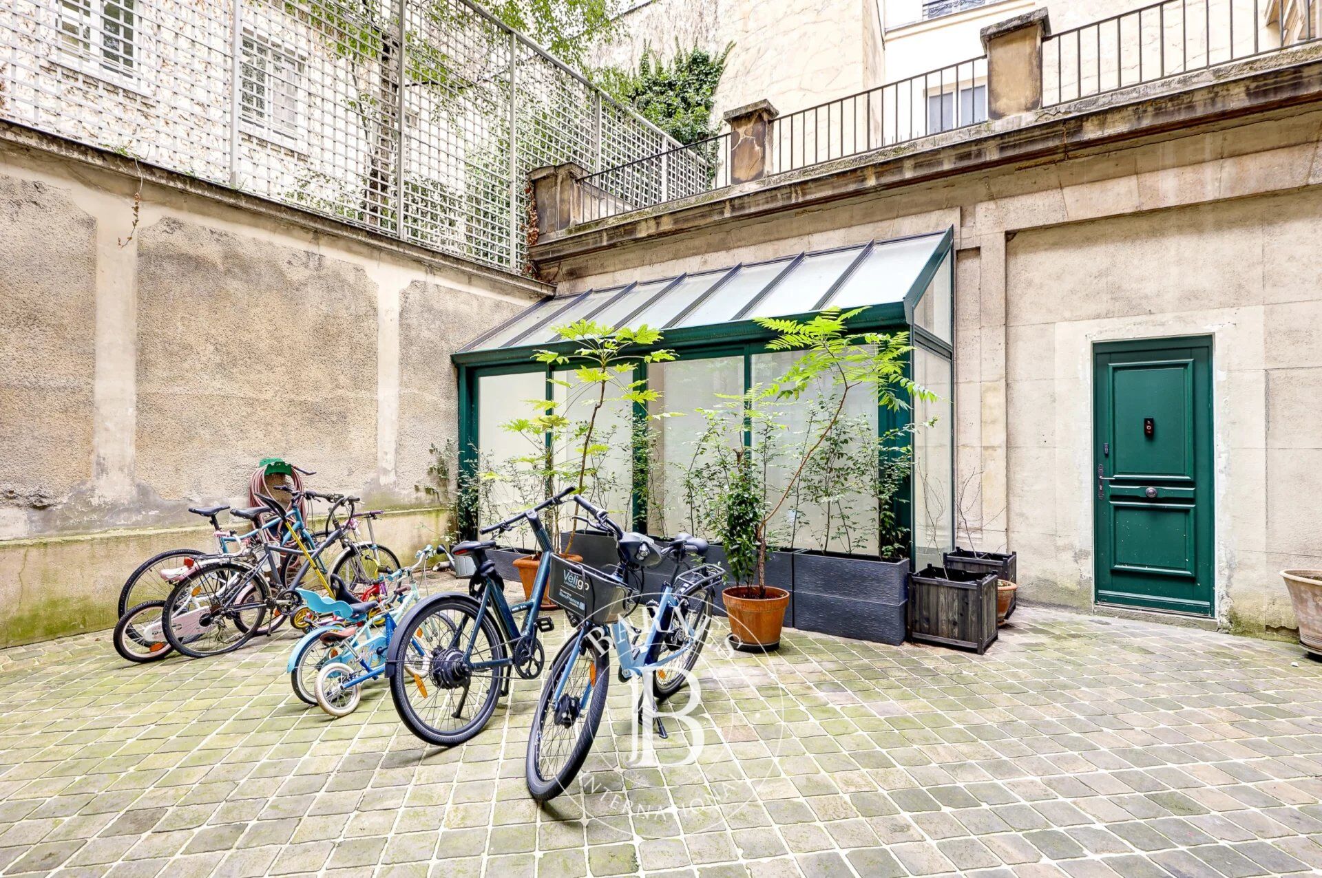 For Sale Apartment | Paris 8ème - picture 7