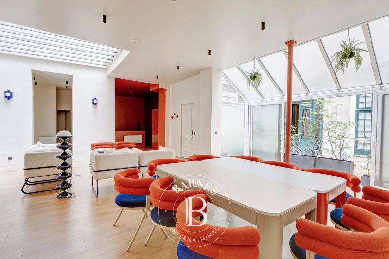 PARIS 8 - EUROPE/VILLIERS - LOFT ATYPIQUE