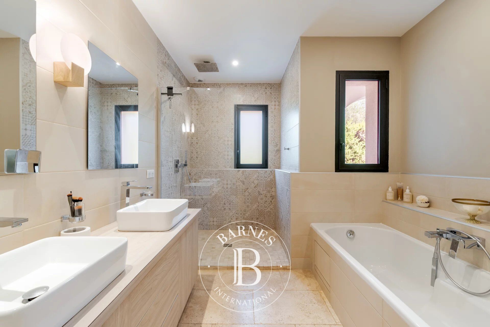 Villa Roquefort-les-Pins - picture 16