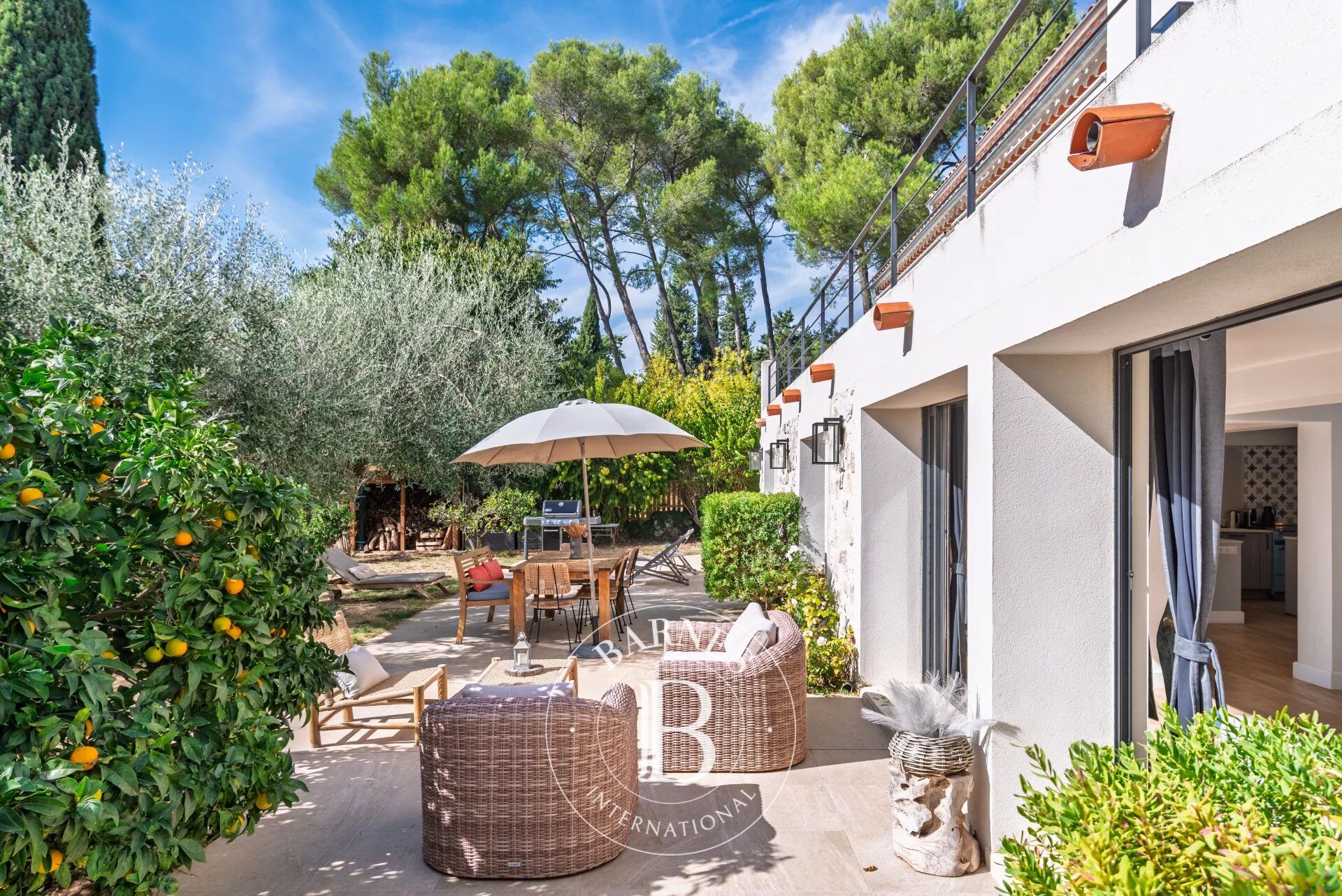 Villa Roquefort-les-Pins - picture 6