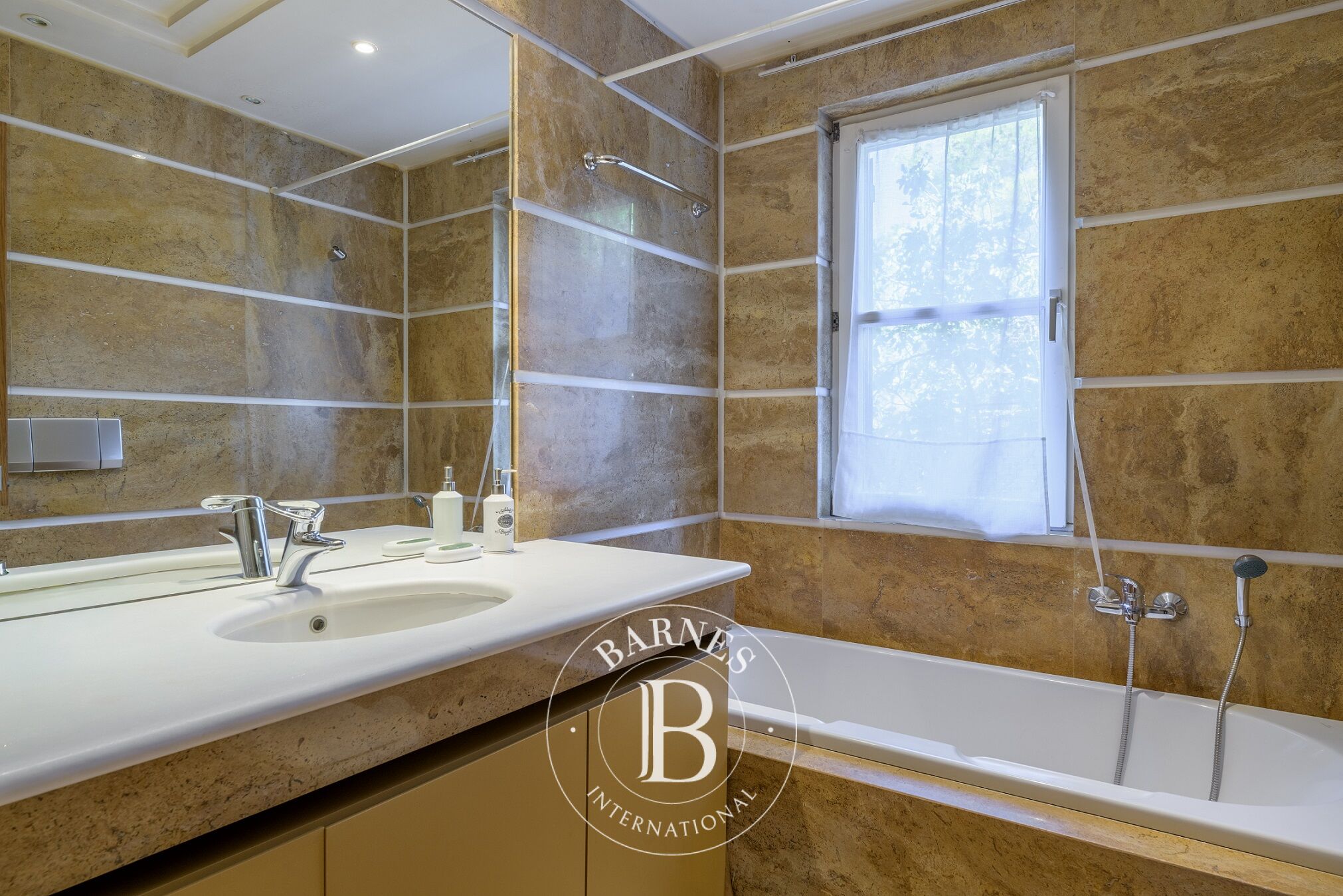 Ev Nea Erythraia - picture 10