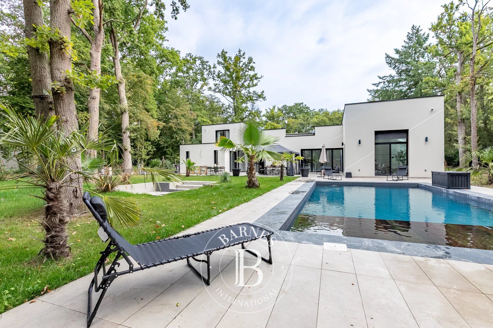 Villa Lamorlaye - picture 3